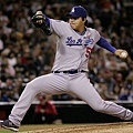 080612 Hong-Chih Kuo delivers the ball during the eighth inning.jpg