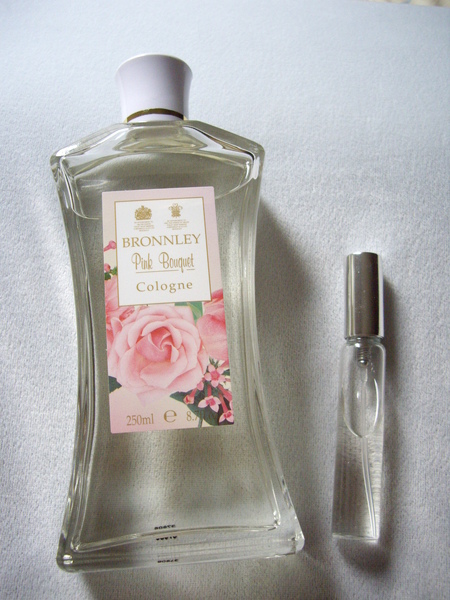 玫瑰古龍水2.JPG 玫瑰古龍水2.JPG
