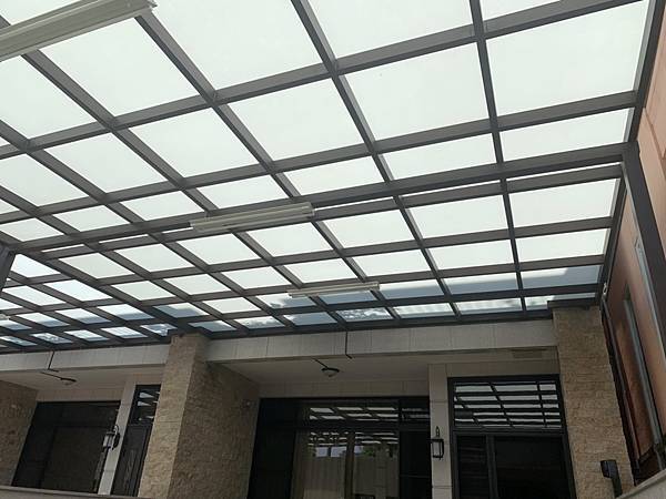 不銹鋼採光罩 (1).jpg