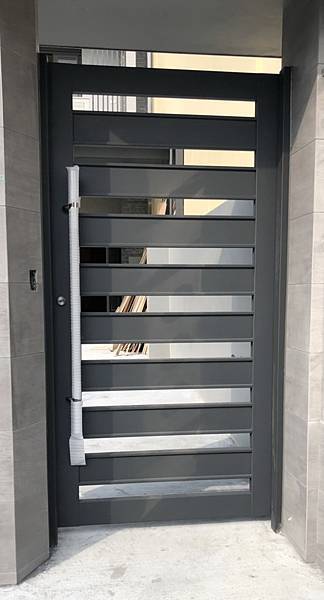 和美玄關門 (1).jpg 和美玄關門 (1).jpg