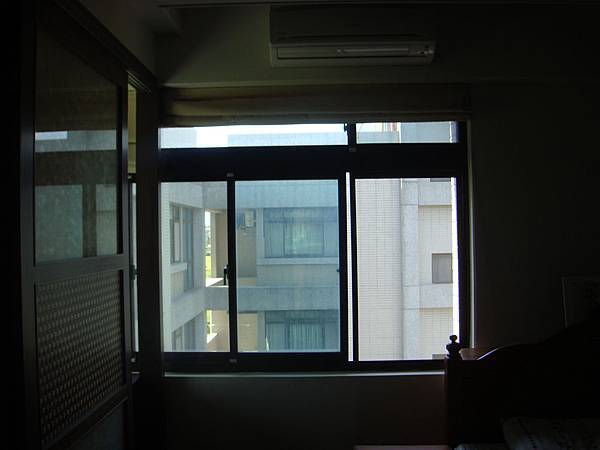 主臥未安裝前.JPG