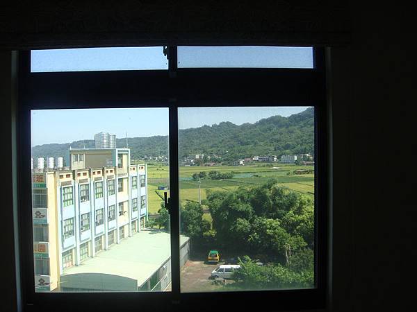 客房未安裝前.JPG