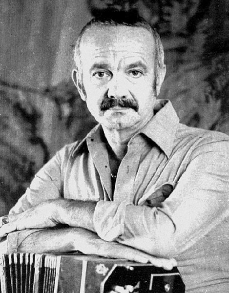 469px-Astor_Piazzolla.jpg