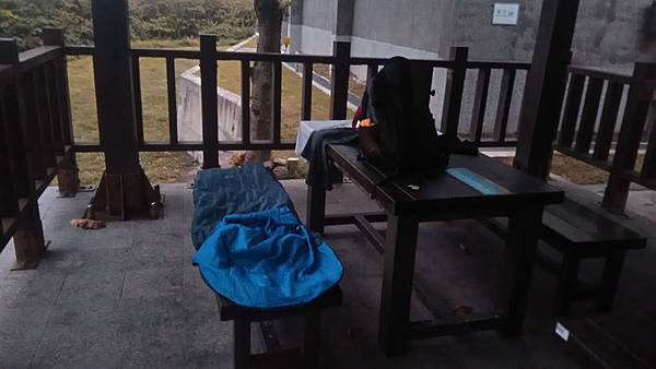 P_20161111_060139_專業流浪漢的睡袋+.jpg P_20161111_060139_專業流浪漢的睡袋+.jpg