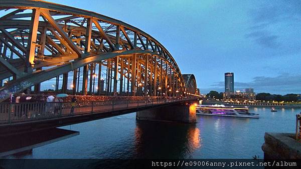 2019-08-17科隆霍亨索倫大橋 (2).jpg