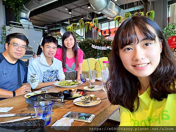 109.10.24樂尼尼.北投地熱谷春天飯店泡湯.吳家牛肉麵 (2).jpg 109.10.24樂尼尼.北投地熱谷春天飯店泡湯.吳家牛肉麵 (2).jpg