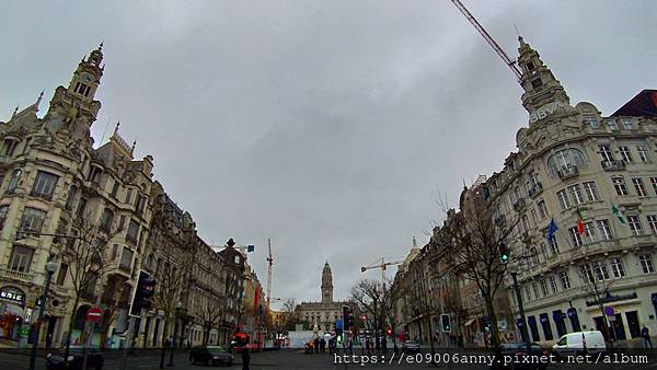 2020-01-27 葡萄牙D1-2-4麥當勞與自由廣場 (1).jpg