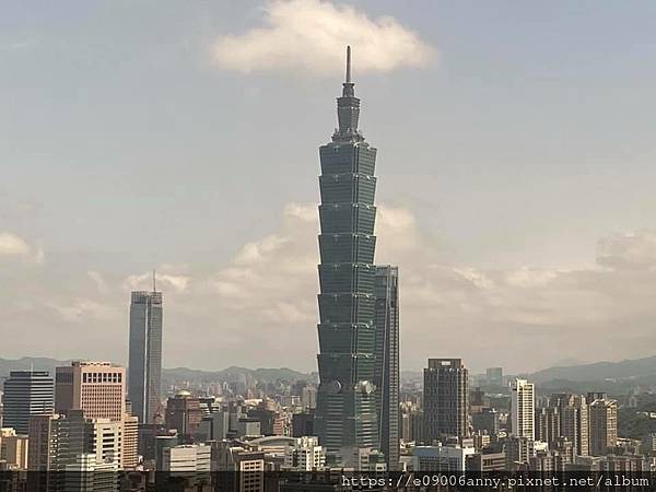 110.10.01CD甜蜜家入住台北遠東香格里拉飯店雅仕套房 (8).jpg