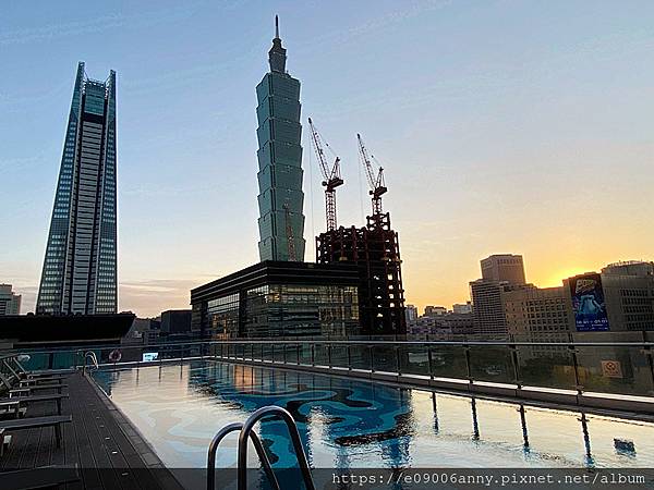 甜蜜CD家住台北寒舍艾麗酒店景隅精緻套房一泊二食牛肋骨排套餐 (35).jpg