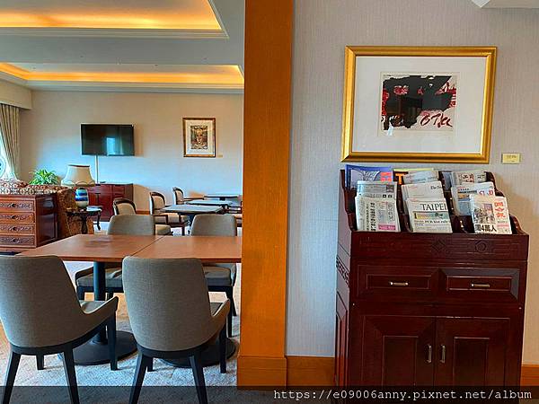 甜蜜CD加入住台北福華飯店行政套房.在貴賓室吃晚餐，晚茶，泳池、健身房，彩虹座早餐 (2).jpg