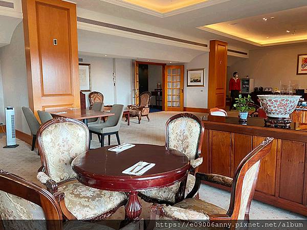 甜蜜CD加入住台北福華飯店行政套房.在貴賓室吃晚餐,晚茶,泳池、健身房,彩虹座早餐 (8).jpg 甜蜜CD加入住台北福華飯店行政套房.在貴賓室吃晚餐,晚茶,泳池、健身房,彩虹座早餐 (8).jpg