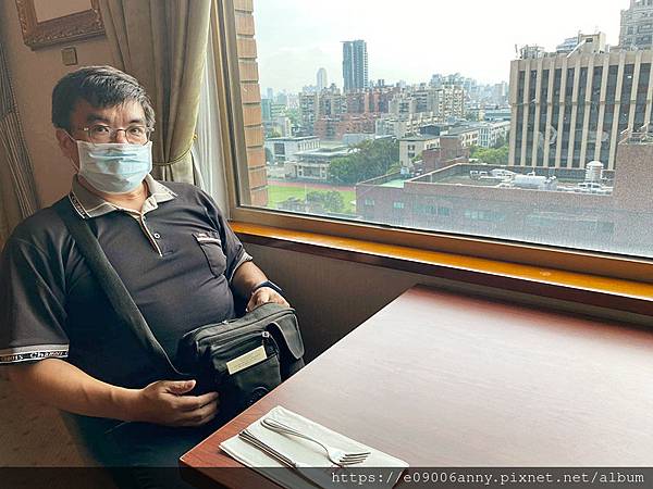 甜蜜CD加入住台北福華飯店行政套房.在貴賓室吃晚餐,晚茶,泳池、健身房,彩虹座早餐 (6).jpg 甜蜜CD加入住台北福華飯店行政套房.在貴賓室吃晚餐,晚茶,泳池、健身房,彩虹座早餐 (6).jpg