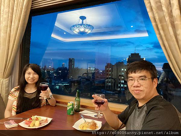 甜蜜CD加入住台北福華飯店行政套房.在貴賓室吃晚餐,晚茶,泳池、健身房,彩虹座早餐 (21).jpg 甜蜜CD加入住台北福華飯店行政套房.在貴賓室吃晚餐,晚茶,泳池、健身房,彩虹座早餐 (21).jpg