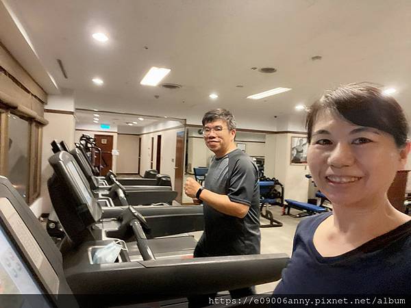 甜蜜CD加入住台北福華飯店行政套房.在貴賓室吃晚餐，晚茶，泳池、健身房，彩虹座早餐 (30).jpg