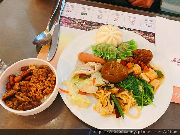 甜蜜CD加入住台北福華飯店行政套房.在貴賓室吃晚餐，晚茶，泳池、健身房，彩虹座早餐 (36).jpg