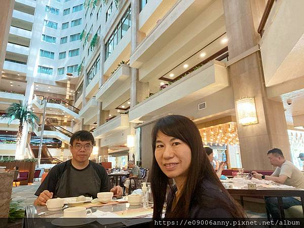 甜蜜CD加入住台北福華飯店行政套房.在貴賓室吃晚餐，晚茶，泳池、健身房，彩虹座早餐 (39).jpg