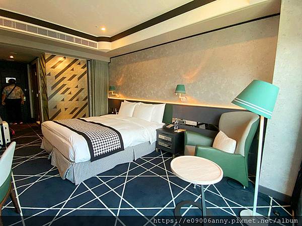 甜蜜CD加入住台北維多利亞酒店時尚豪華客房.泳池.健身房等設施 (33).jpg