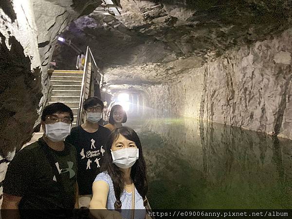 甜蜜CD家在金門上午在金城鎮-水頭得月樓、金水學校、翟山坑道，中午吃標記小吃店 (51).jpg