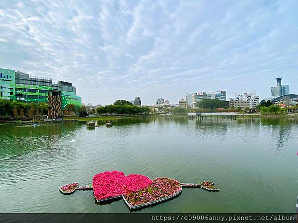 11201甜蜜CD家在台中車站周邊.湧泉公園 (15).jpg 11201甜蜜CD家在台中車站周邊.湧泉公園 (15).jpg