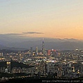 11203甜蜜CD家到台北內湖碧山巖看夕陽夜景 (10).jpg