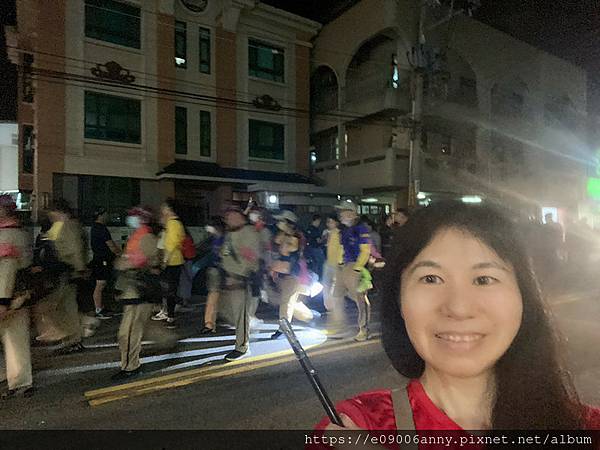 1120429甜蜜CD家跟大甲媽祖遶境回鑾從清水紫雲巖走到朝興宮 (49).jpg