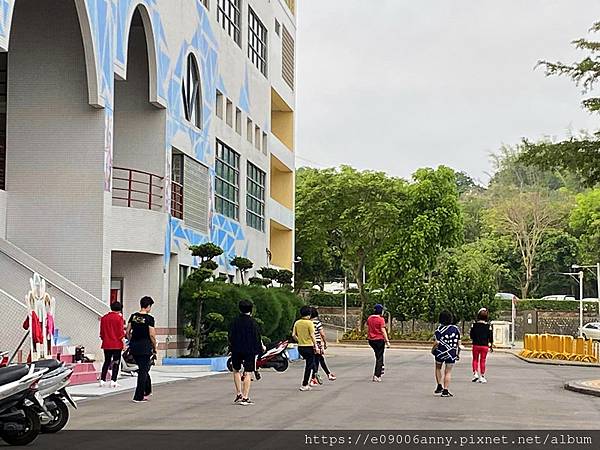 1120429甜蜜CD家跟大甲媽祖遶境回鑾從清水紫雲巖走到朝興宮 (76).jpg