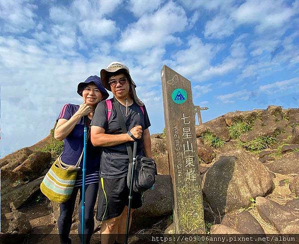 11206甜蜜CD家去七星山小百岳.七星東峰和主峰 (3).jpg 11206甜蜜CD家去七星山小百岳.七星東峰和主峰 (3).jpg