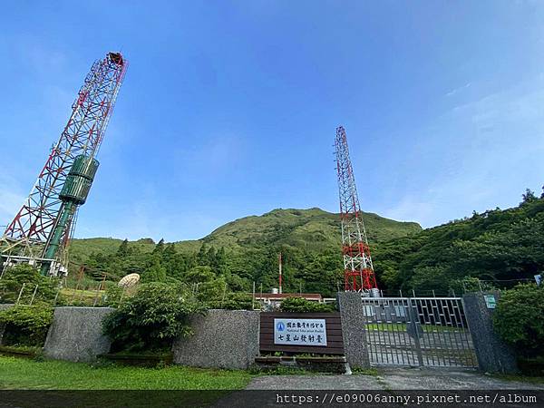 11206甜蜜CD家去七星山小百岳.七星東峰和主峰 (35).jpg