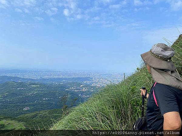 11206甜蜜CD家去七星山小百岳.七星東峰和主峰 (43).jpg 11206甜蜜CD家去七星山小百岳.七星東峰和主峰 (43).jpg