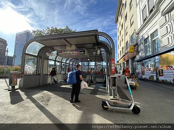 DAY2-1維也納機場到飯店Do Step Inn Central介紹.甜蜜CD家奧捷斯匈之旅2023-08-02-08h02m11.jpg