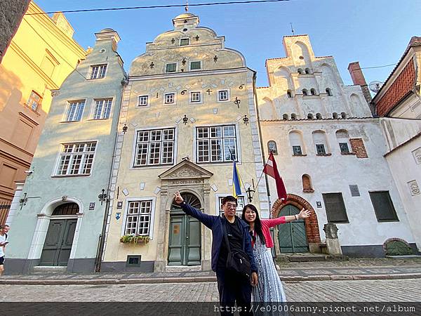 Day7-2甜蜜CD家歐洲7國~拉脫維亞里加老城區（上）中央市場、聖彼得教堂、黑頭宮 (4).jpg