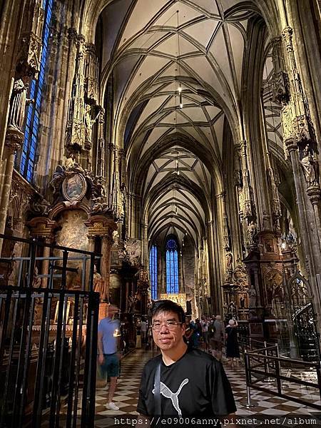 Day13-4甜蜜CD家歐洲7國~奧地利維也納老城區美景宮、安可鐘、聖史蒂芬大教堂…搭車賞景遊車河 (56).jpg