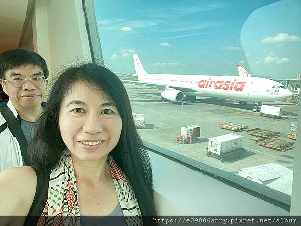 甜蜜CD家吉隆坡之旅Day3-1去吉隆坡Sama Sama用jcb卡免費進機場貴賓室，搭機回台 (8).jpg