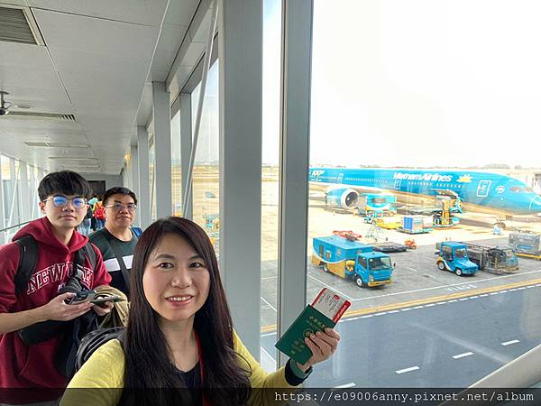 2025甜蜜CD家在河內內排國際機場免費進Song Hong Premium Lounge & Bar 機場貴賓室Day8-2 (49).jpg