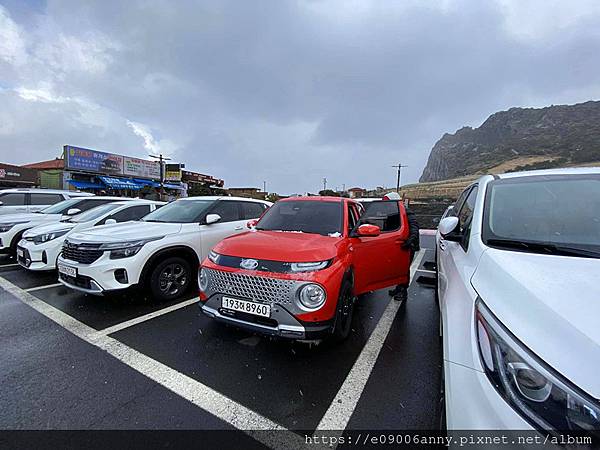 2025甜蜜CD家Day3-2濟州島城山日出峰下雪了 (24).jpg