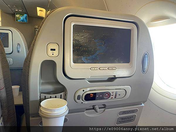 2025甜蜜CD家Day4-2從濟州機場搭韓亞航到首爾金浦機場，濟州機場午餐，在空中看銀白世界的雪景 (44).jpg