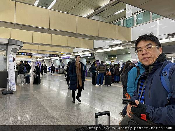 2025甜蜜CD家Day4-3 韓國首爾金浦機場旁樂天購物商場與樂天超市 (8).jpg