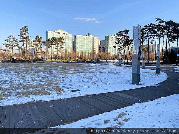 2025甜蜜CD家Day4-3 韓國首爾金浦機場旁樂天購物商場與樂天超市 (21).jpg