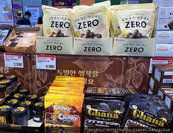 2025甜蜜CD家Day4-3 韓國首爾金浦機場旁樂天購物商場與樂天超市 (29).jpg