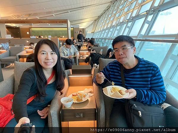 2025甜蜜CD家Day5-1首爾機場韓亞航機場貴賓室，搭乘商務艙專屬的尊貴禮遇 (2).jpg