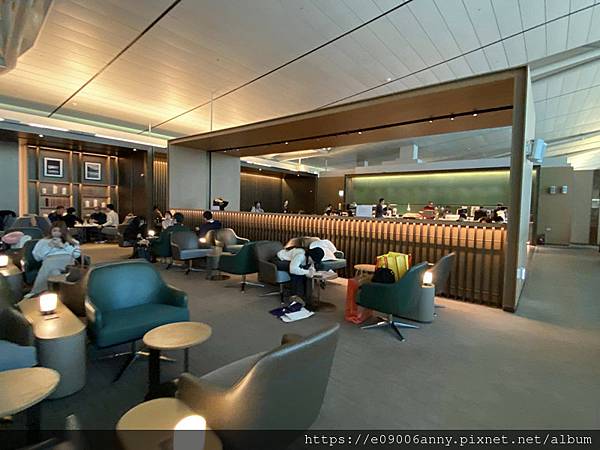 2025甜蜜CD家Day5-1首爾機場韓亞航機場貴賓室，搭乘商務艙專屬的尊貴禮遇 (22).jpg