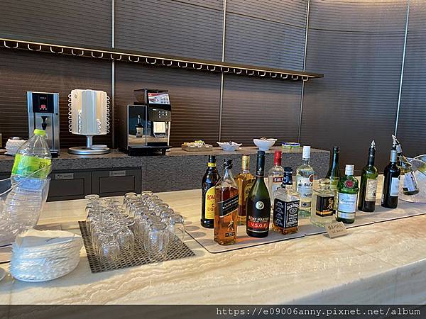 2025甜蜜CD家Day5-1首爾機場韓亞航機場貴賓室，搭乘商務艙專屬的尊貴禮遇 (27).jpg