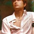 MM-Gackt-Sitting.jpg