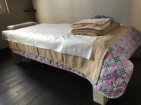 【1/7號日記】昨天認識一位靈療大姐！！大姐說：『小老弟