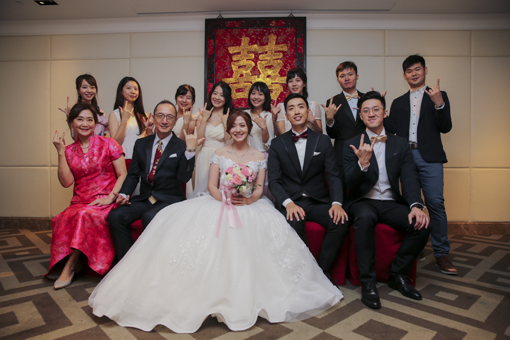 H-(小圖)-合照(男方儀式)-13.JPG H-(小圖)-合照(男方儀式)-13.JPG