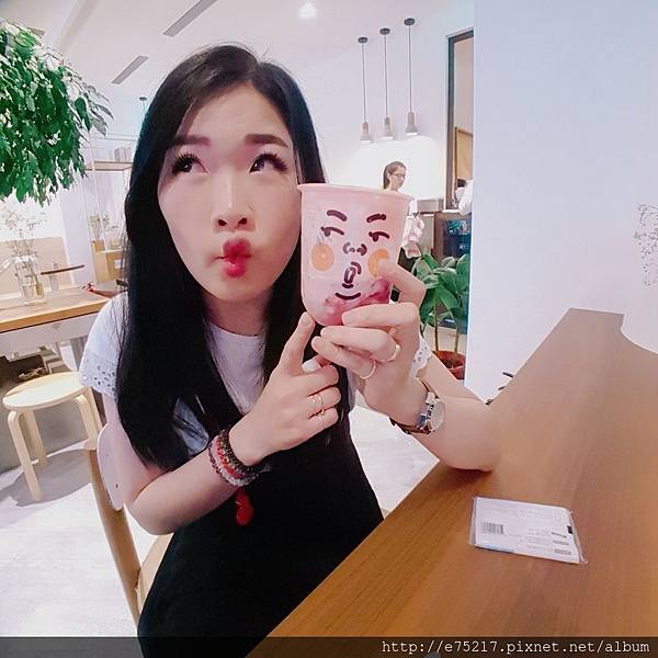 m_5ae57ae53286fe4c008268cb