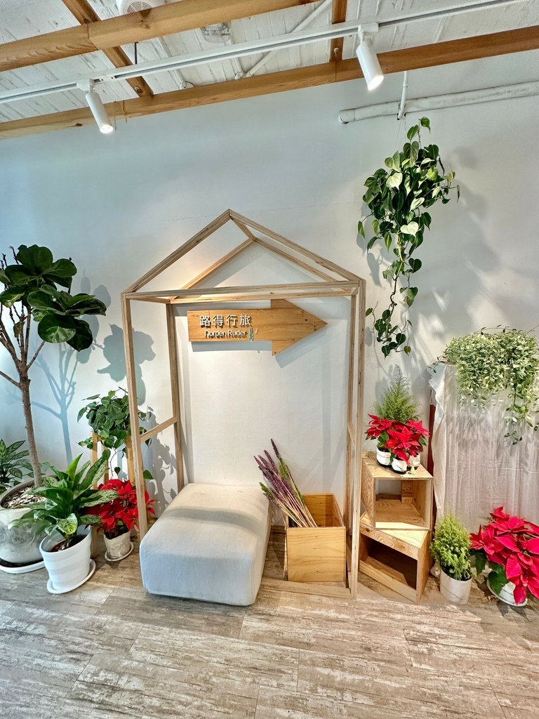 ♡ ིྀ 台中背包客住宿推薦｜火車站地點超方便｜環境蠻舒適安