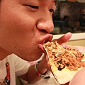 新產品 泰式打拋肉披薩 超火辣的 ><