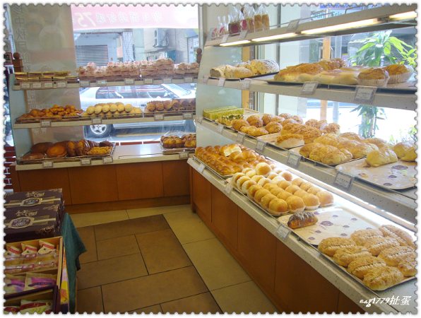 蘆洲 驊珍食品也有賣唱片 麵包 就是要幸福 痞客邦