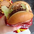 LA洛杉磯innout burger＿手繪食物＿eatirene